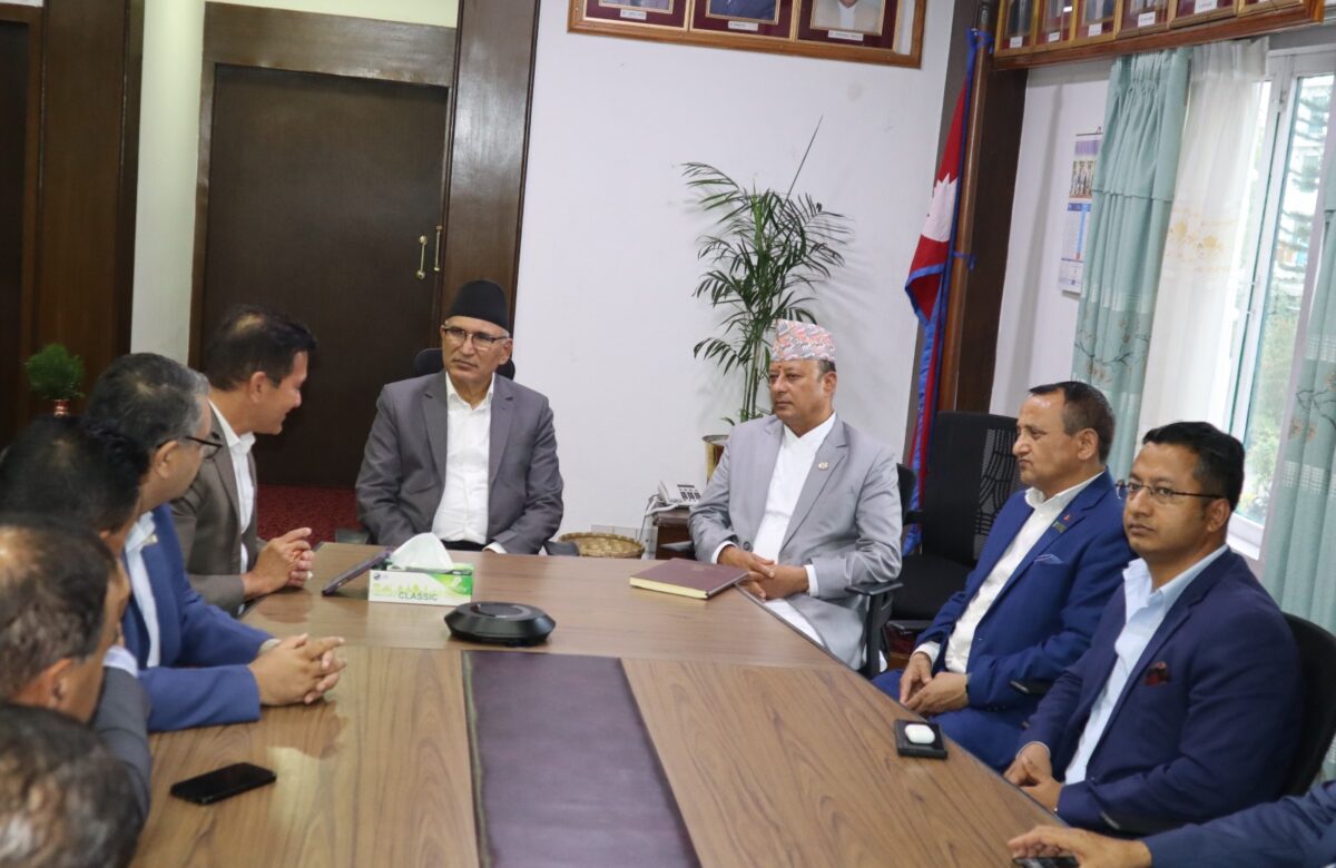 ‘टेक एण्ड पे’ हटाउन ऊर्जा र अर्थमन्त्रीलाई आग्रह